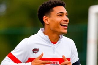 Zubeldía observa joia da base: Angelo, campeão sul-americano sub-17, treina com o elenco do São Paulo