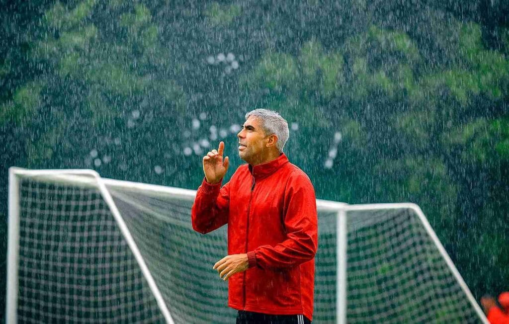 🔄 Zubeldía na corda bamba e Crespo vira o favorito para assumir o São Paulo 3 Hernán Crespo já está no radar