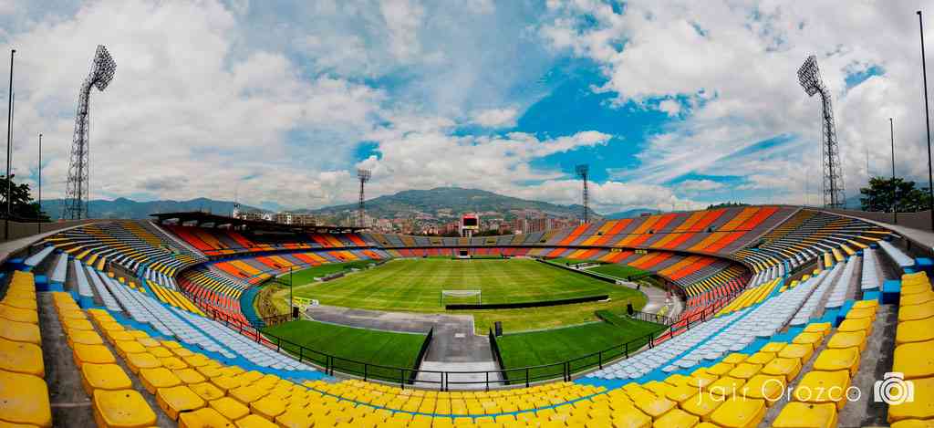 Estádio Atanasio Girardot, em Medellín, com capacidade para cerca de 45 mil torcedores