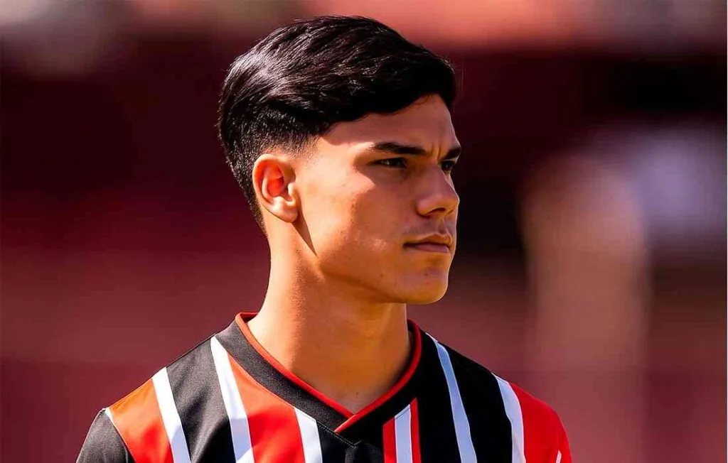🛡️ Cotia blindada: São Paulo renova com promessas e prepara base para o futuro 3 Nicolas Bosshardt estava no radar de times como Barcelona