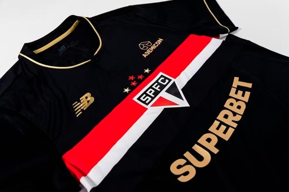⭐ Terceira camisa do São Paulo 2025 homenageia Ceni e o Mundial de 2005 5 Um é pouco. Dois é bom. Três, só São Paulo