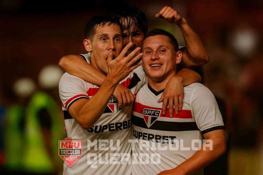 Sport 2 x 2 São Paulo: estreia nervosa no gol e reação na marra 3 Empate em Sport 2 x 2 São Paulo: Maik celebra nos acréscimos na Ilha do Retiro.