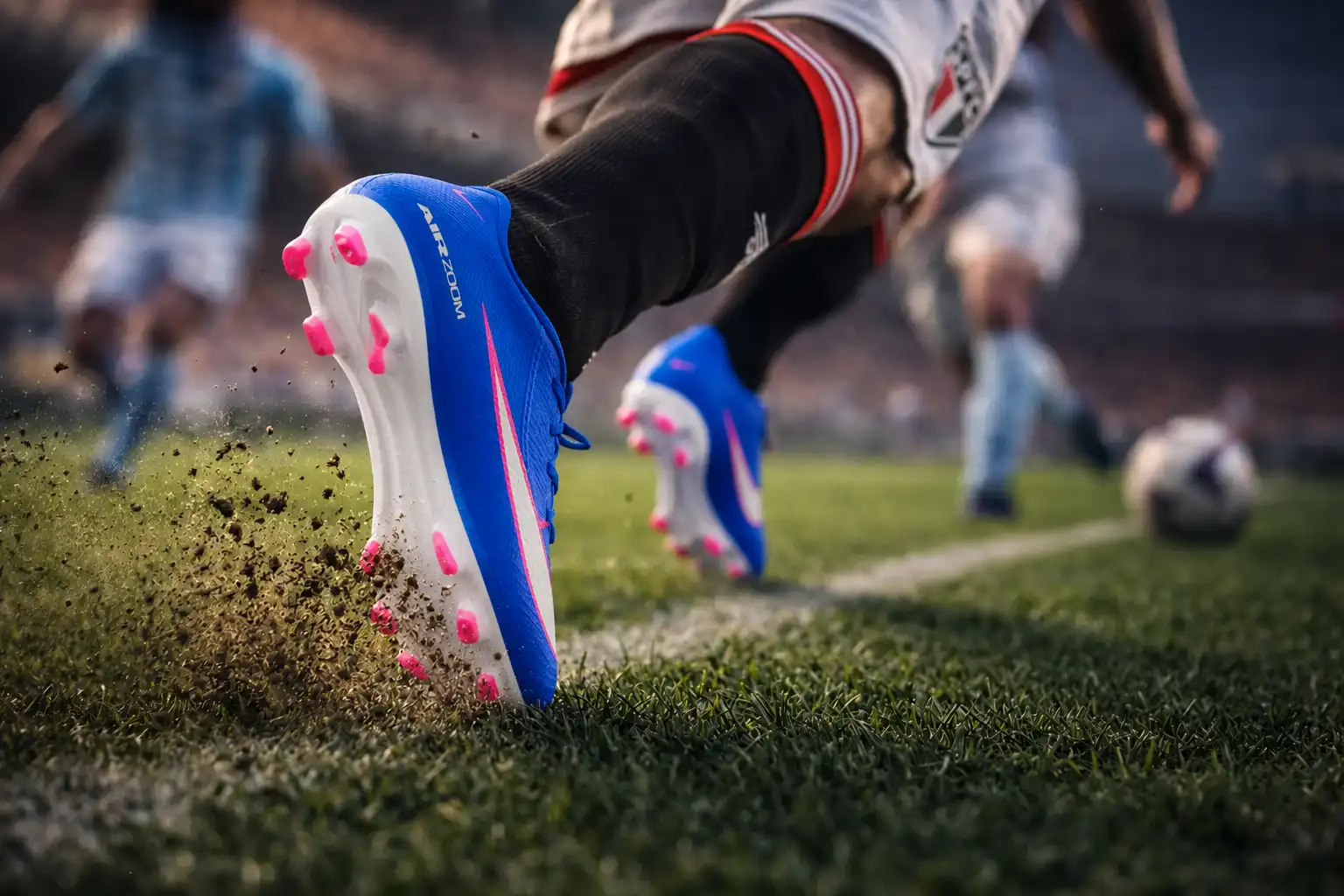 Nike Mercurial Vapor 16 em ação para jogadores de velocidade
